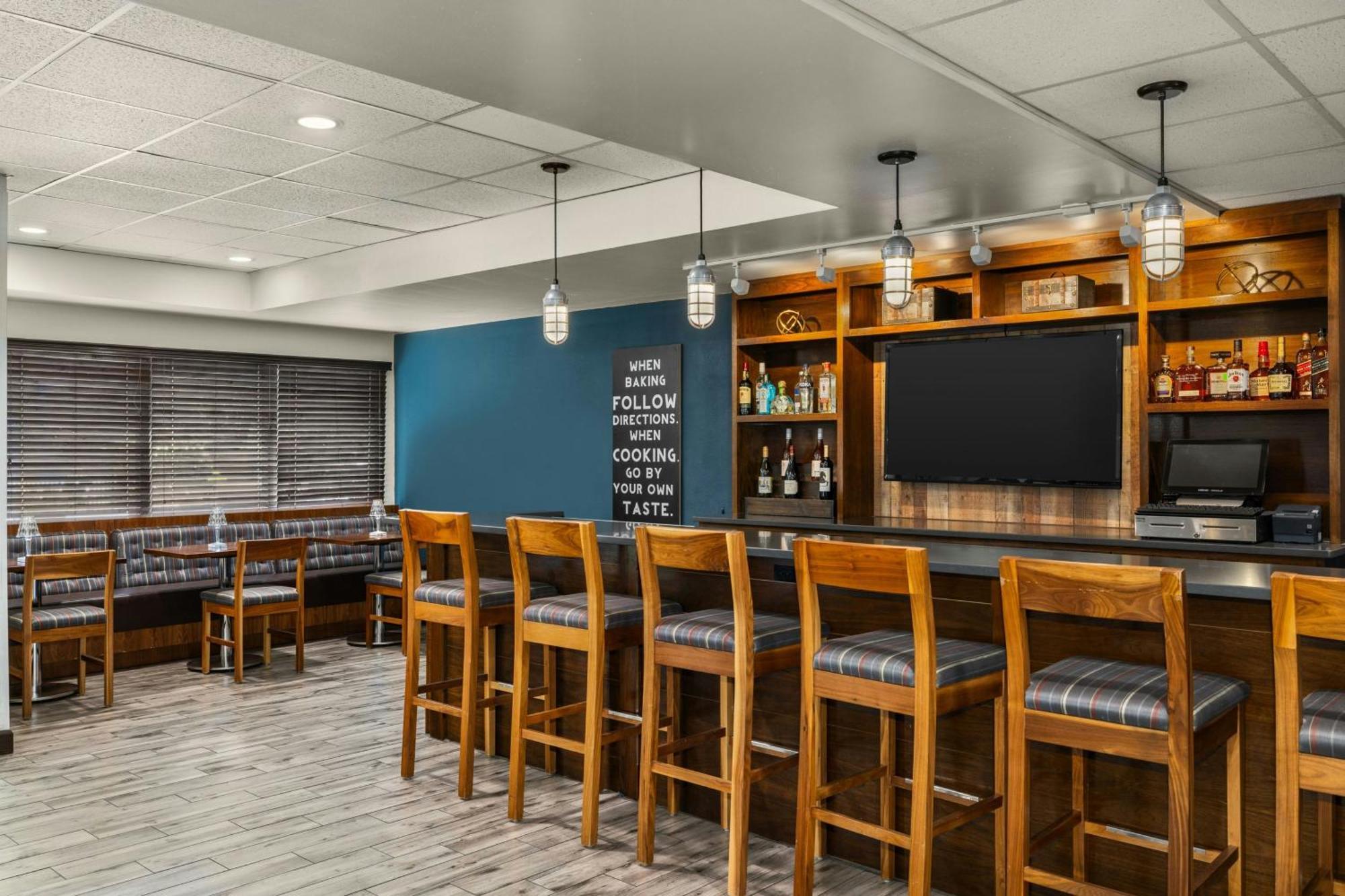 Four Points By Sheraton Greensboro Airport Exterior foto