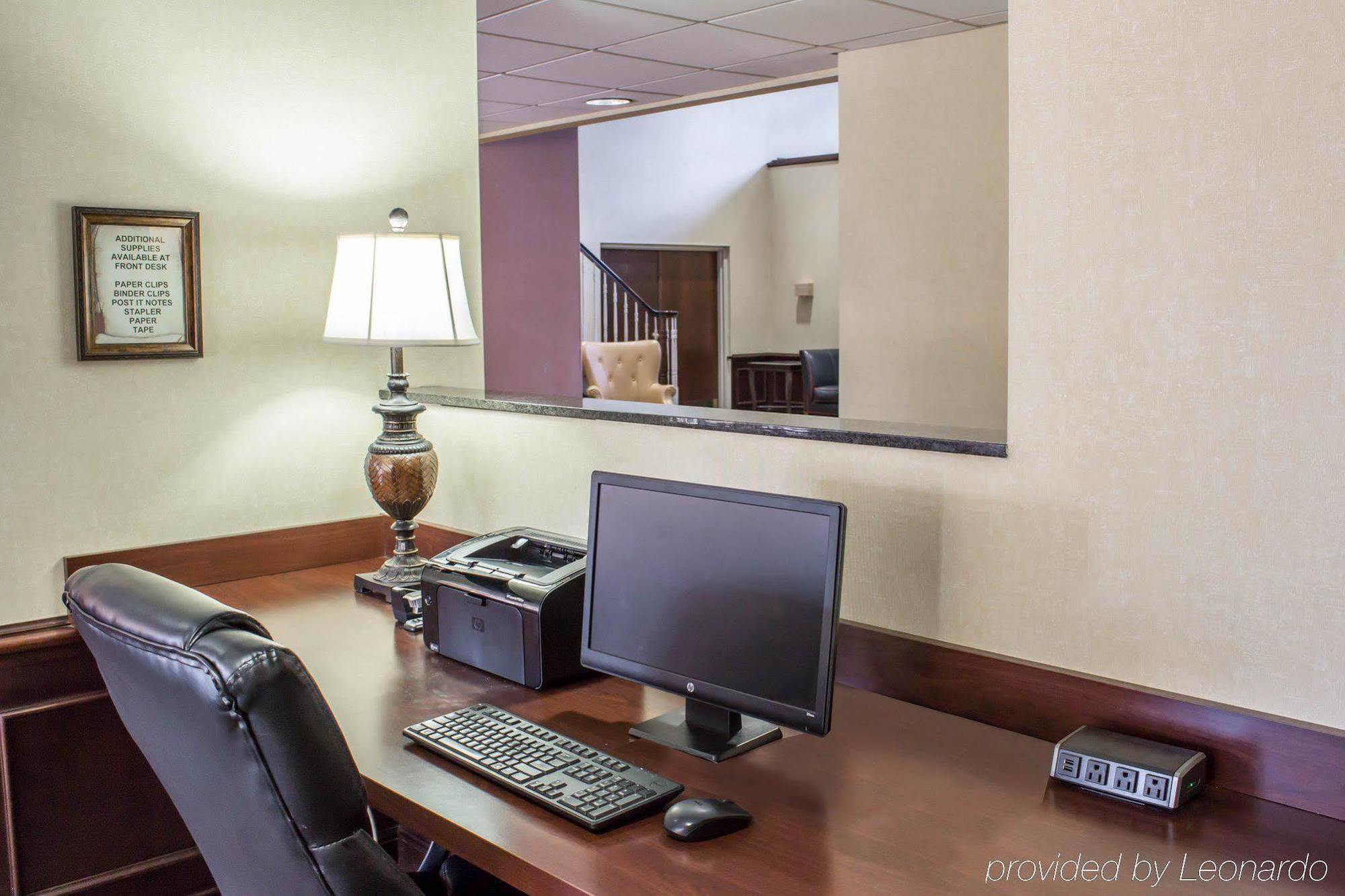 Four Points By Sheraton Greensboro Airport Exterior foto