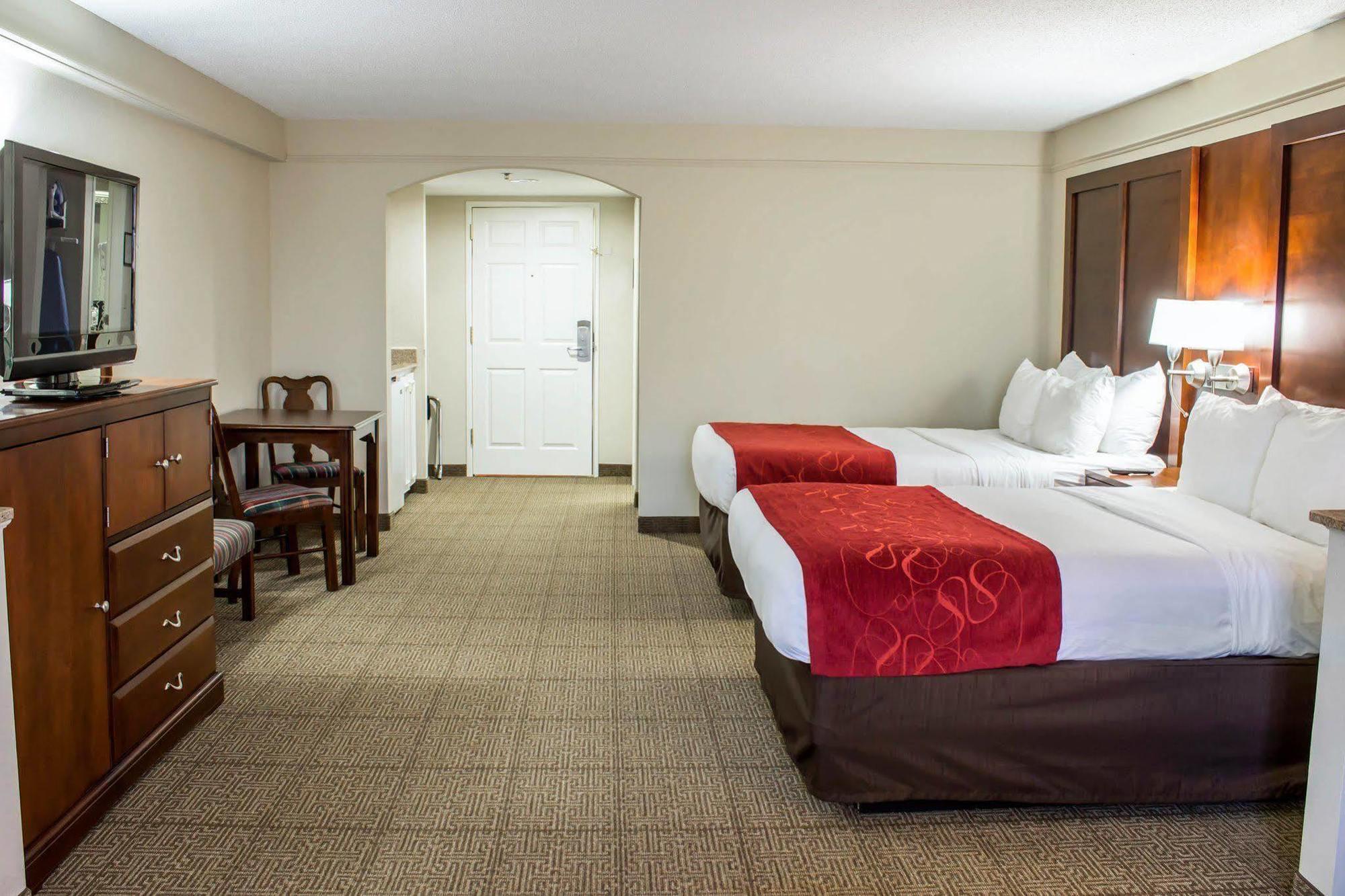 Four Points By Sheraton Greensboro Airport Exterior foto